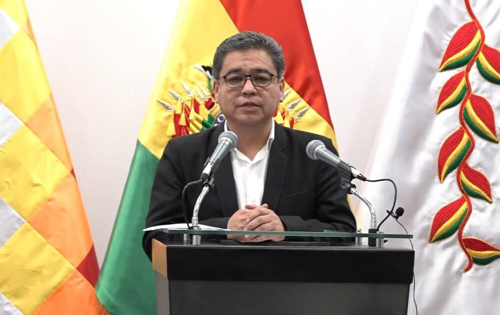Gobierno asegura no brindar protección a funcionarios vetados por EE.UU.